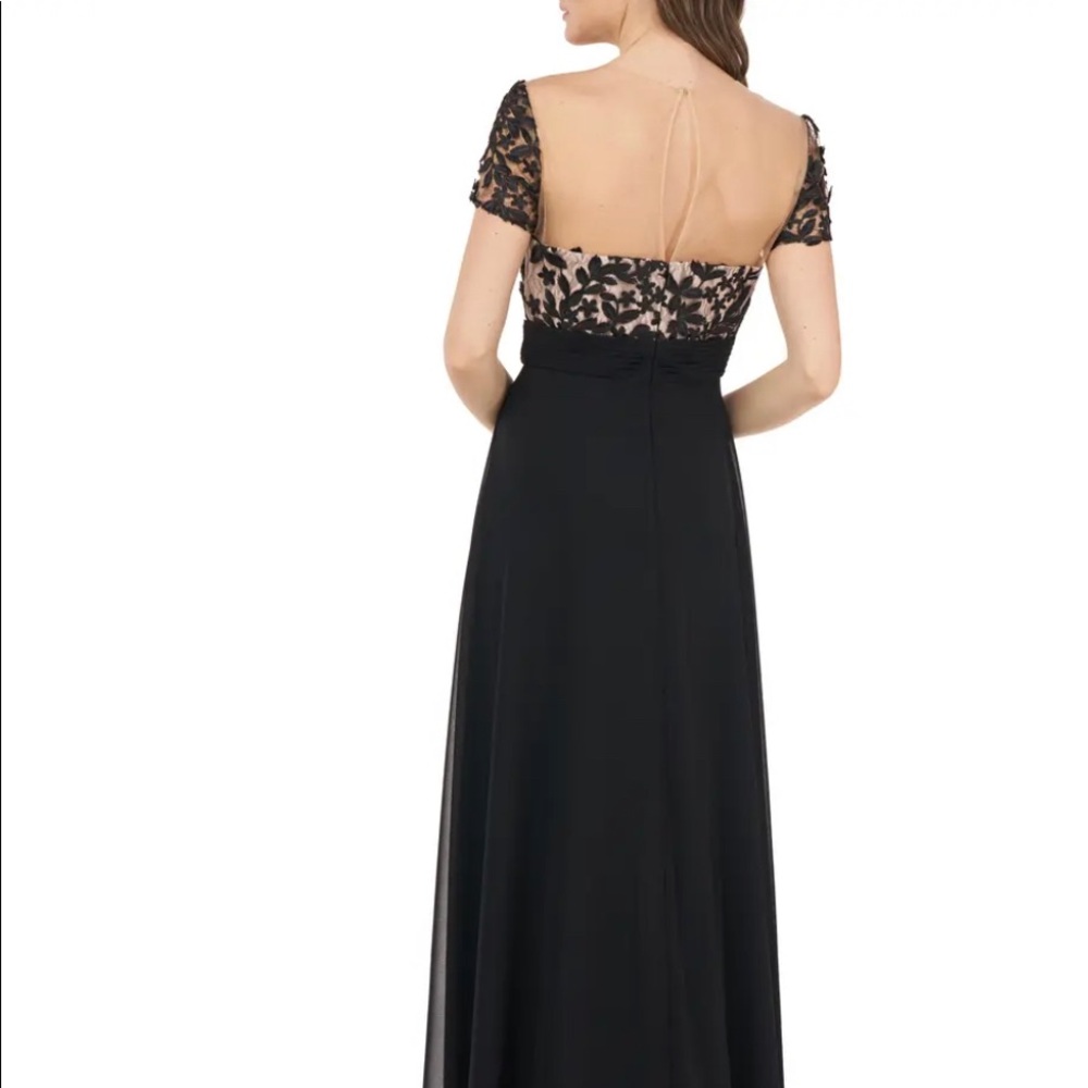 JS collection Embroidered A-line black gown - Picture 5 of 8